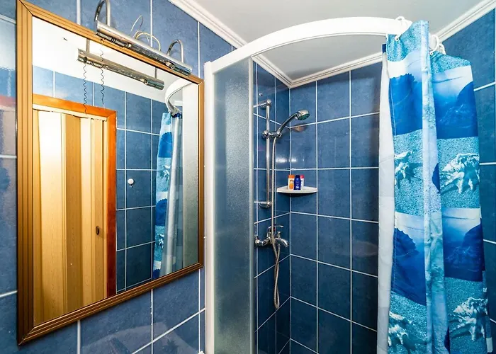 Fausta Old Town Pensionat *